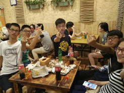 称多烧烤加盟,学烧烤技术,开烧烤店多少钱疯狂烤翅加盟